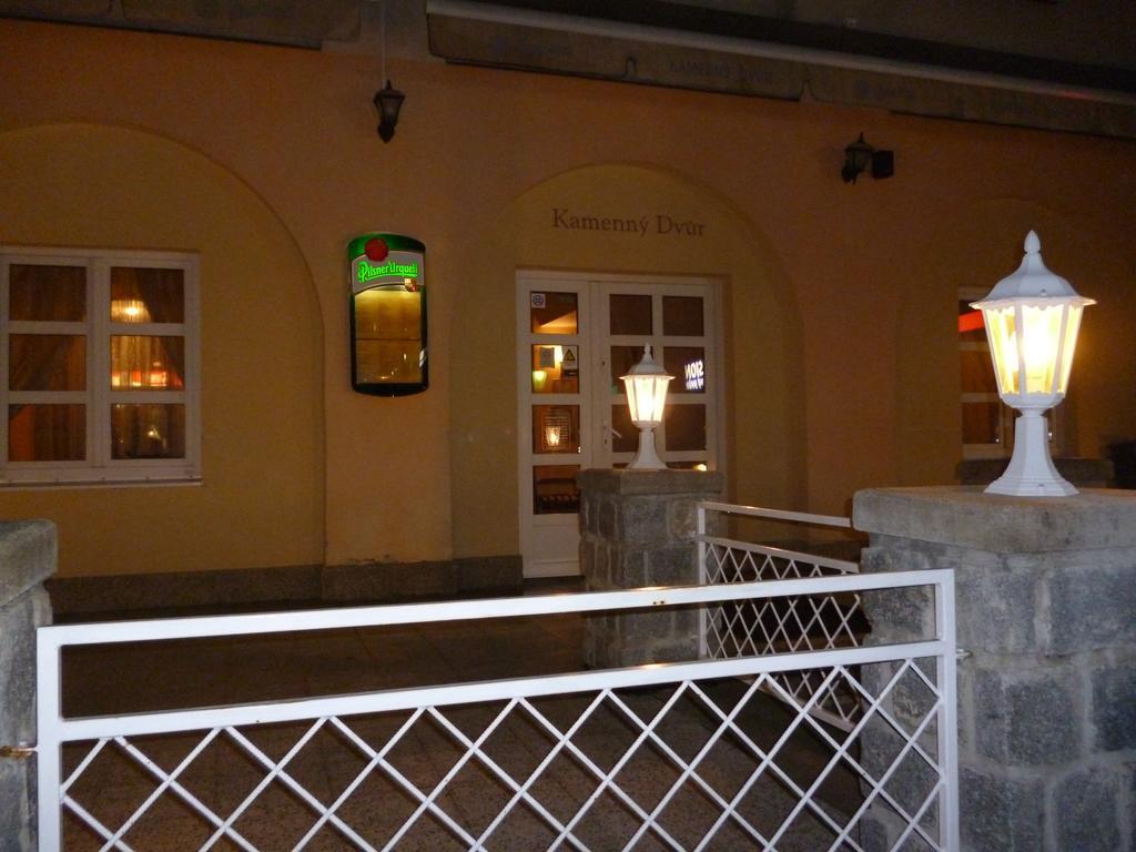 Pension Kamenny Dvur Marianske Lazne Luaran gambar