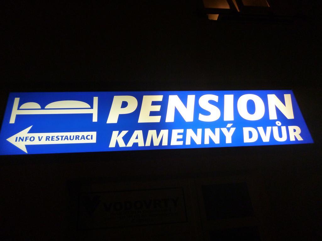 Pension Kamenny Dvur Marianske Lazne Luaran gambar